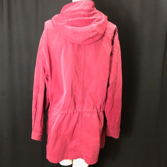 L.L. Bean Coat Red B416 - Picture 4 of 8